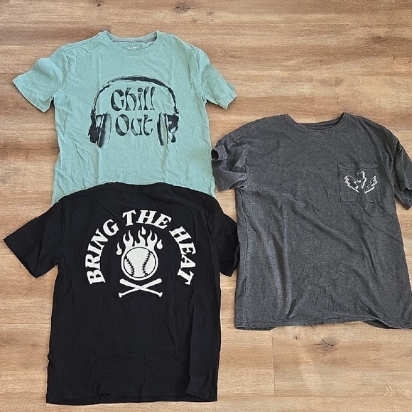 Boy's Graphic T-Shirt Bundle (21 Shirts) - Picture 14 of 16